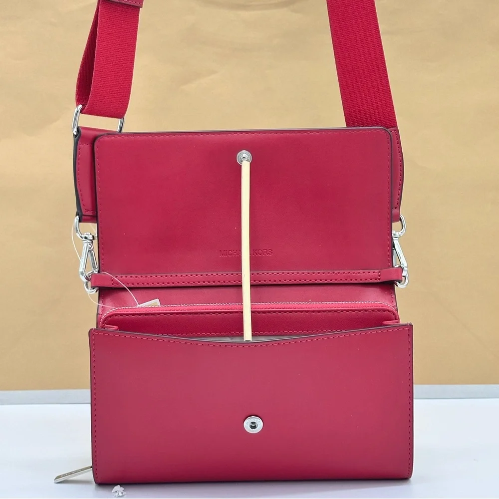 Michael Kors Fuchsia Jet Set Crossbody